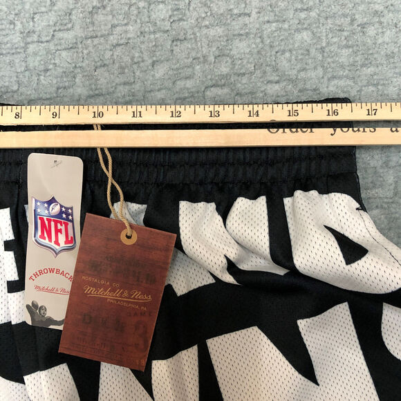 Cleveland Browns Shorts Mens Large Black White Mitchell & Ness NFL Football New - Picture 9 of 13